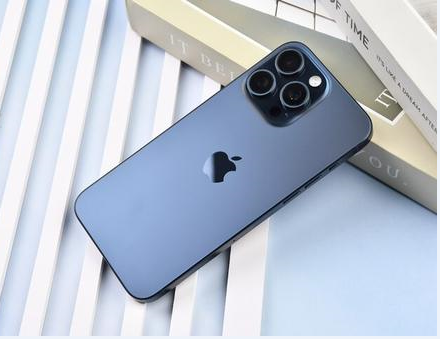 乌什苹果维修点分享iPhone15 Pro Max黑屏少见诱因梳理 